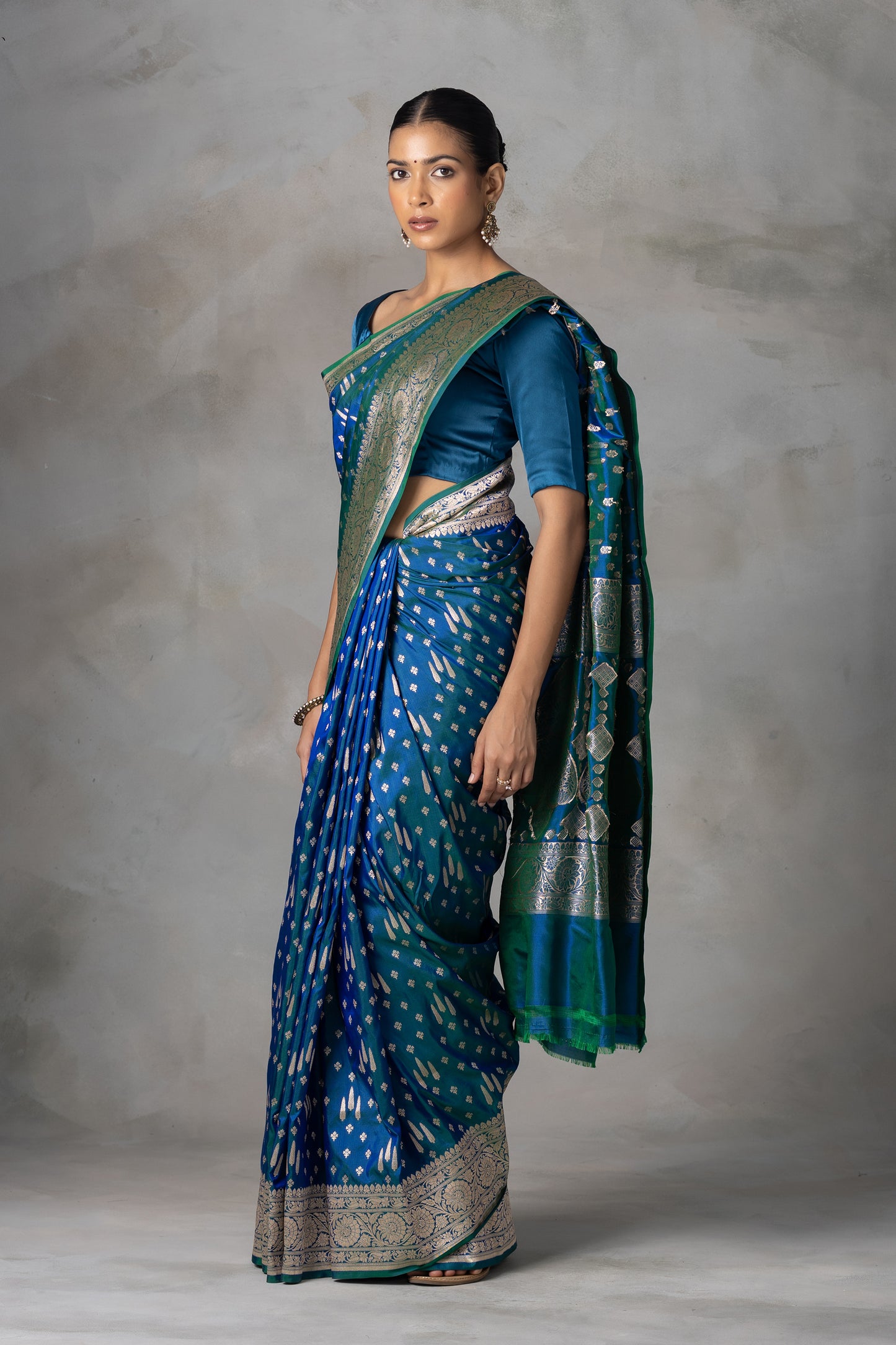 Exquisite Teal & Blue Handwoven Silk Saree