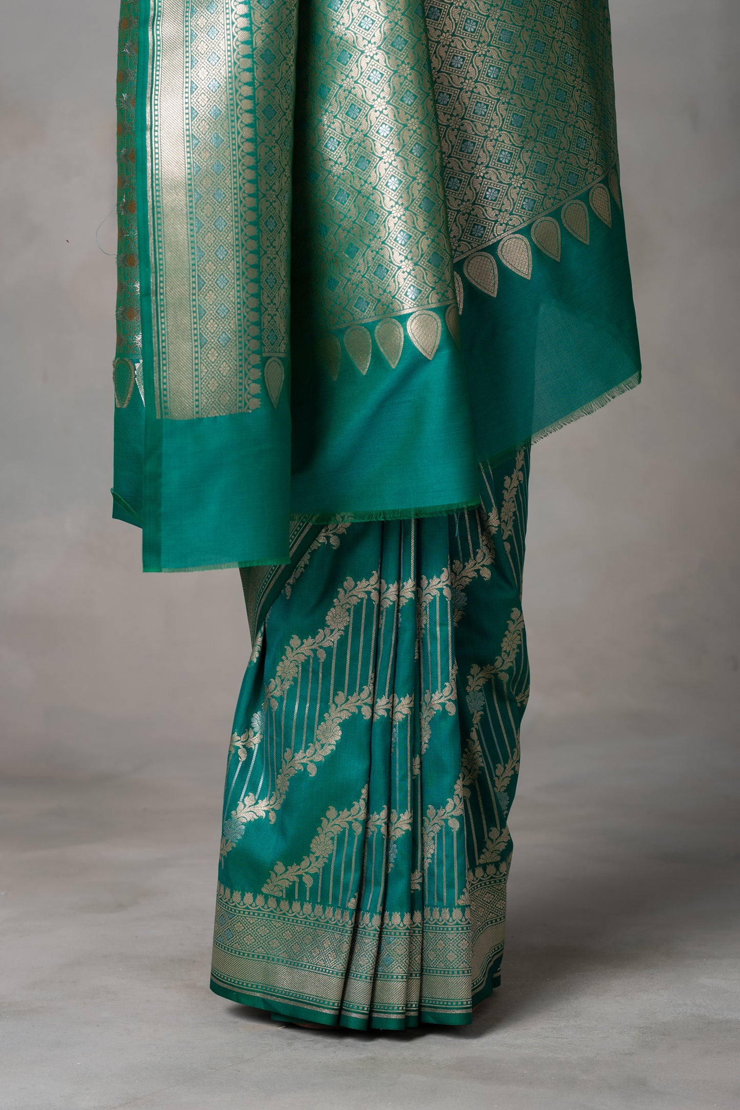 Emerald Green Banarasi Silk Saree with Gold Zari Weaving
