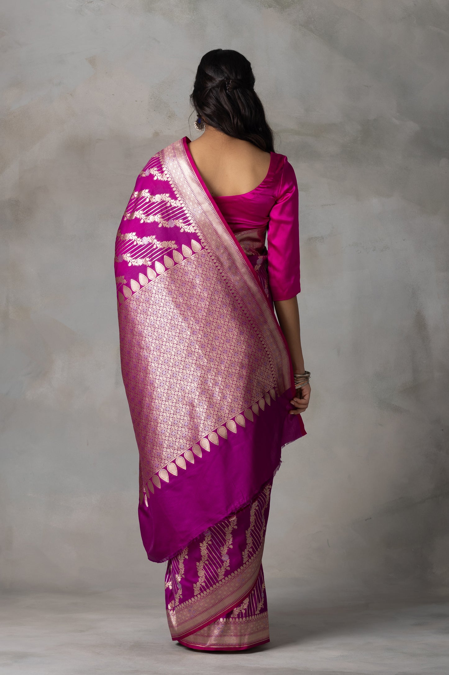 Magenta Banarasi Silk Saree with Gold Zari Weaving