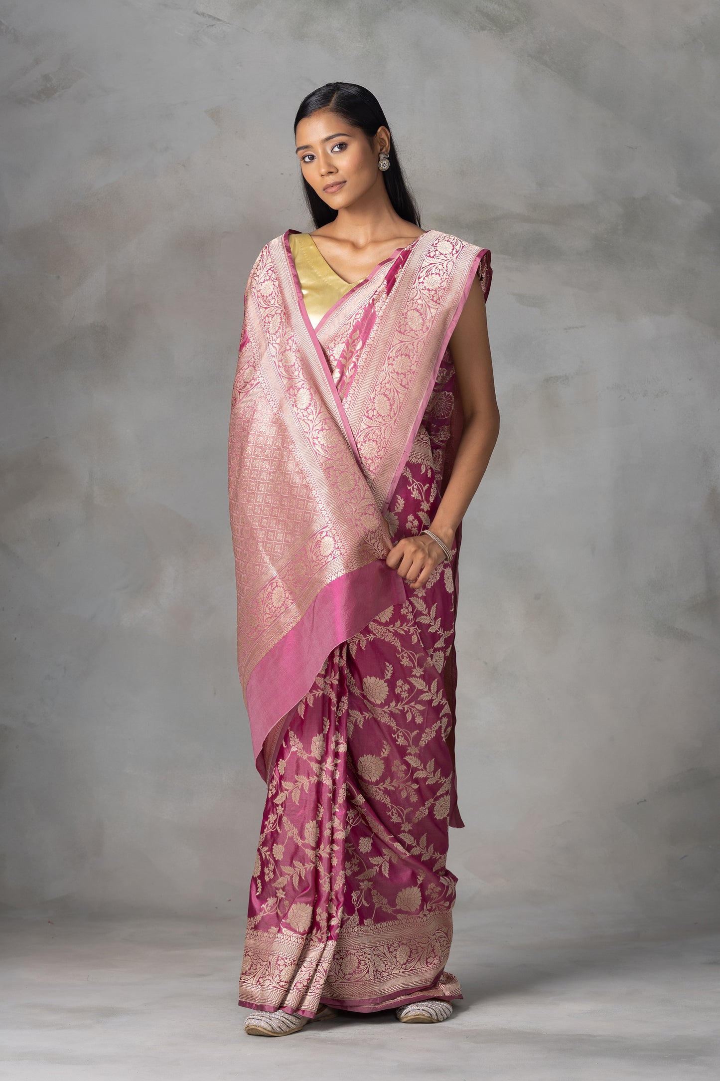 Elegant Rose Pink Banarasi Silk Saree with Gold Zari Work