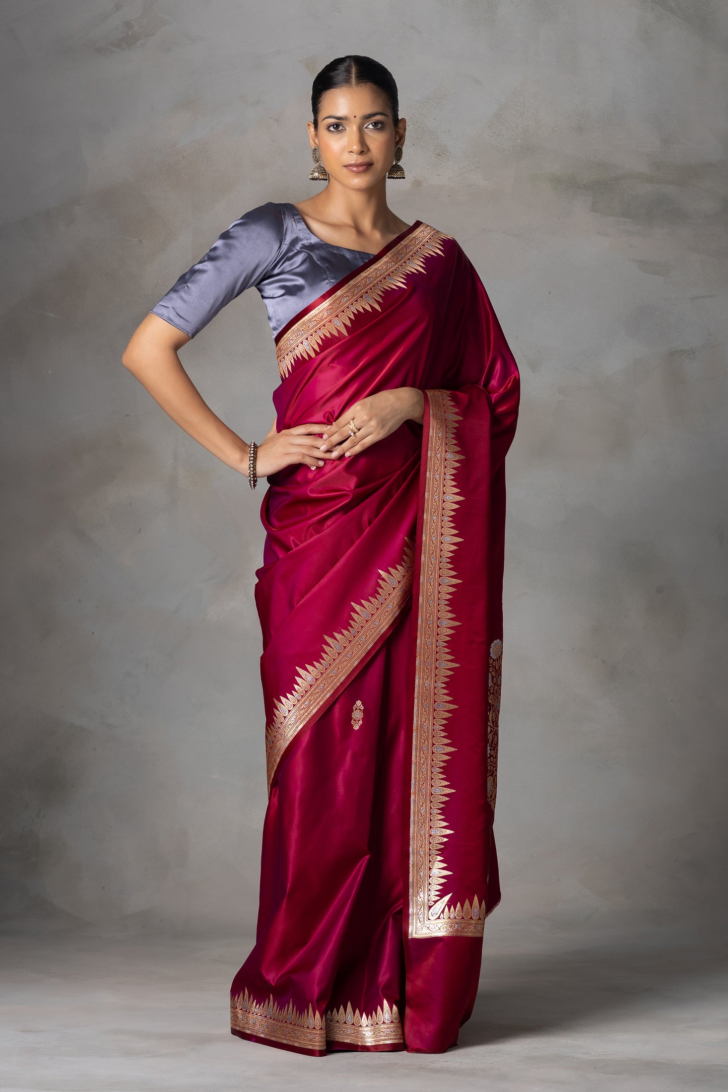 Magenta Banarasi Silk Saree with Golden Zari Border & Pallu