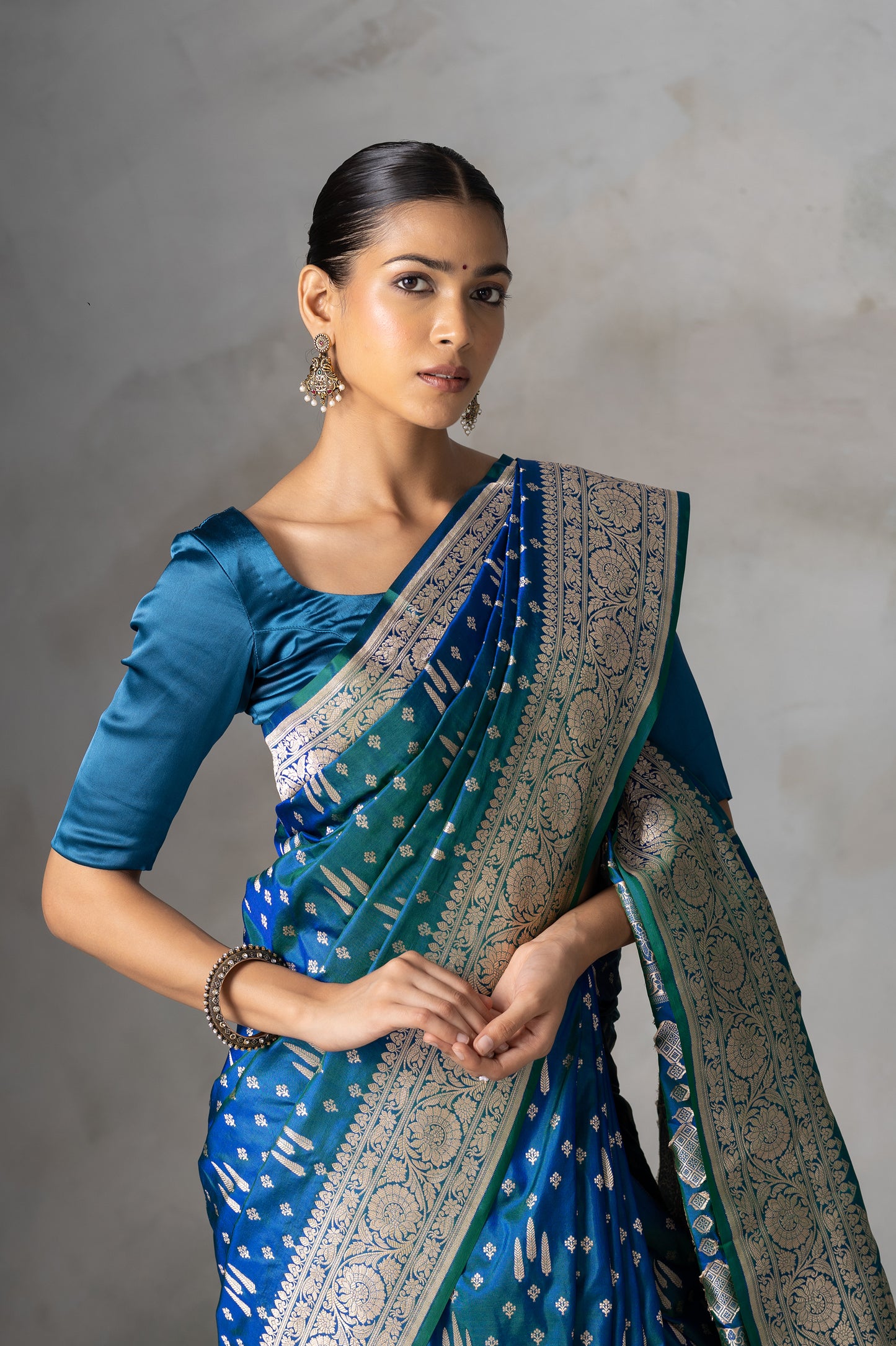 Exquisite Teal & Blue Handwoven Silk Saree